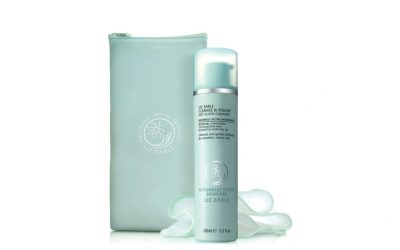 liz earle, cleanse and polish, hot cloth cleanser, cleansing, skincare, midult beauty, beauty, beauty school dropout